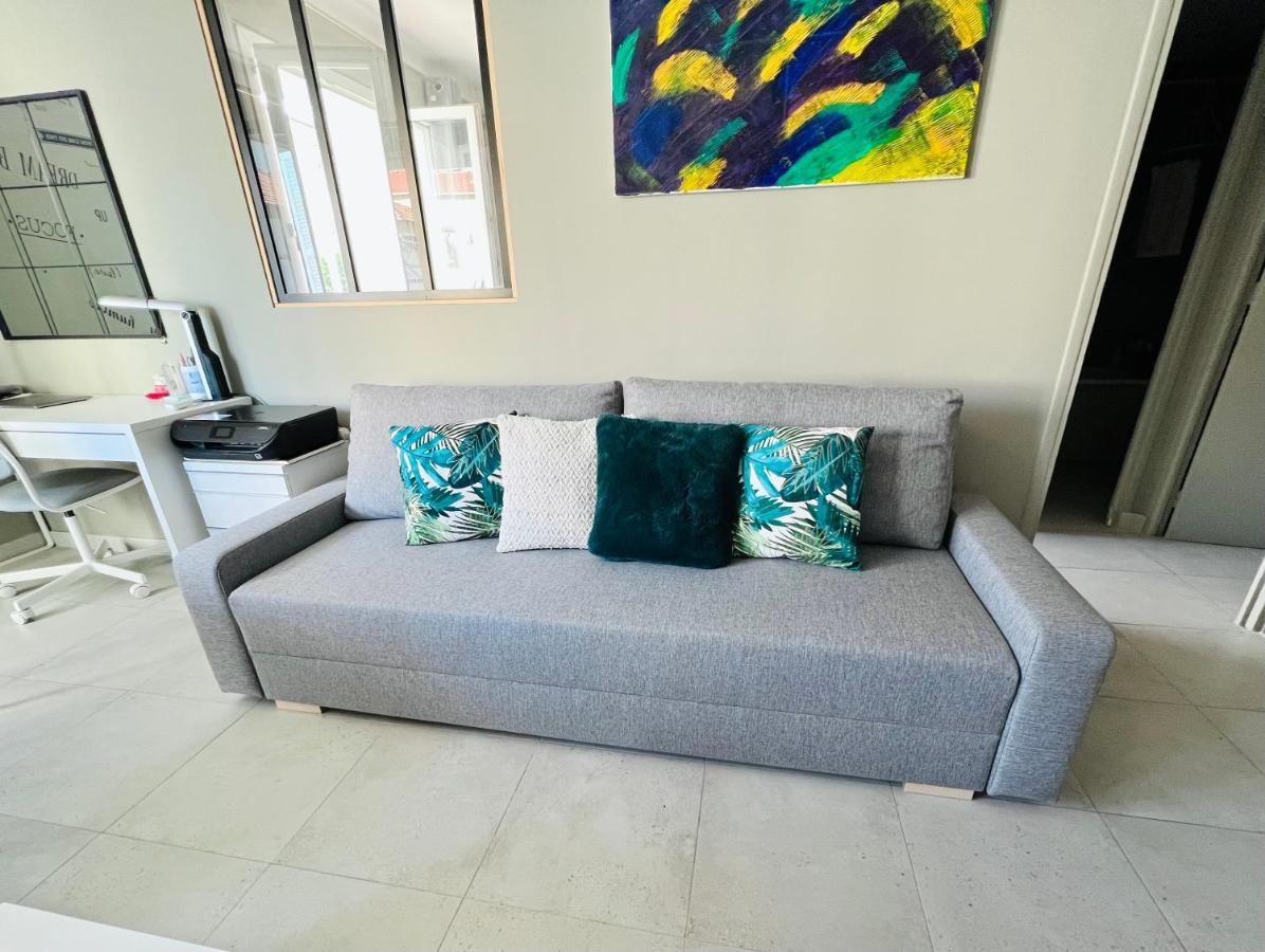 Nice West Cosy Flat Balcony, Near Airport, Train, Beach, Public Transport, Supermarket, Comfortable And Well Equipped Apartment Exterior foto